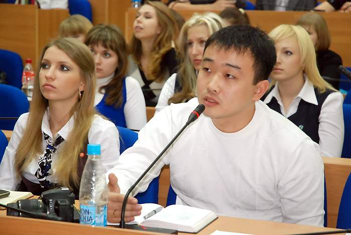 Владивосток, Екатеринбург, Томск и Швеция в режиме он-лайн обсудили возможности и проблемы студенческого предпринимательства