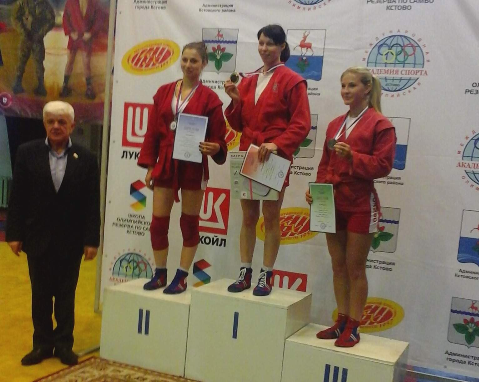 Поздравляем женскую сборную ССК ВГУЭС по самбо с «золотом» чемпионата России среди студентов!