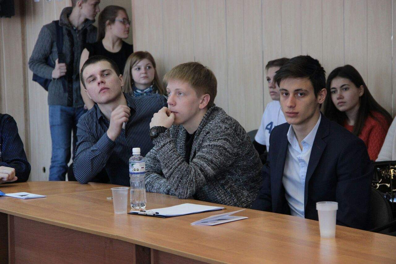 Студенты ВГУЭС получили дипломы за бизнес-проекты на форуме «Россия и Китай: вектор развития»