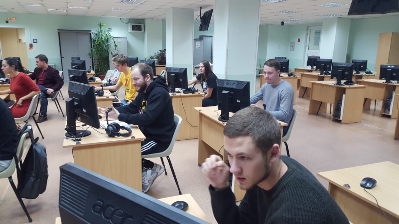 Две образовательные программы – «Лингвистика» и «Педагогическое образование» Две образовательные программы – «Лингвистика» и «Педагогическое образование»