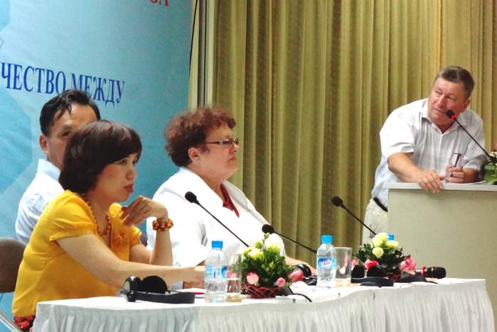 Ученые ВГУЭС стали организаторами и участниками научной конференции во Вьетнаме