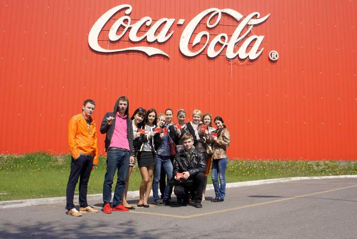 Студентам ВГУЭС провели практическое занятие на заводе «Coca-Cola HBC Eurasia»