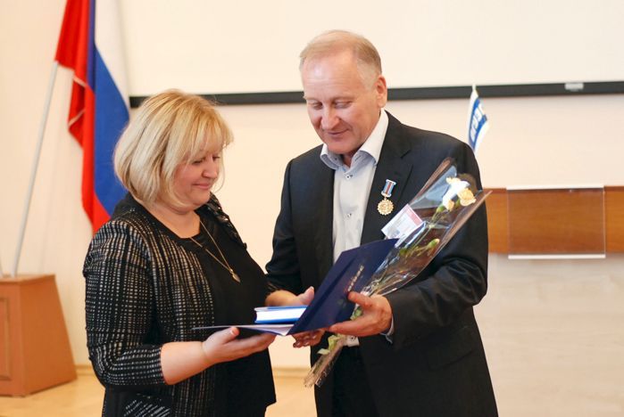 Прошла церемония награждения представителей профессорско-преподавательского состава Прошла церемония награждения представителей профессорско-преподавательского состава