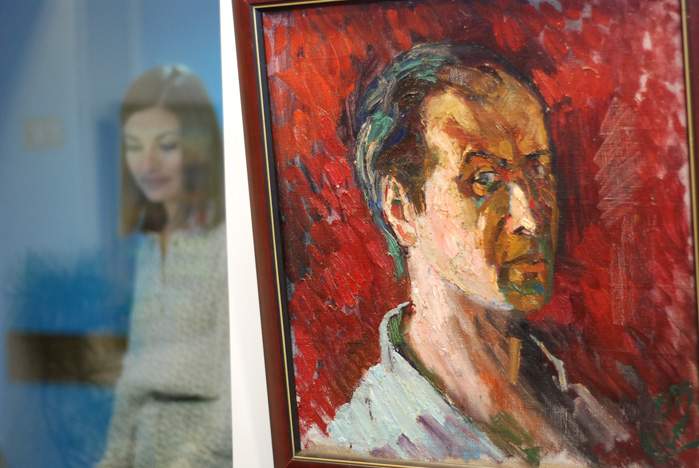 Во ВГУЭС открылась персональная выставка заведующего кафедрой живописи и рисунка Олега Петухова