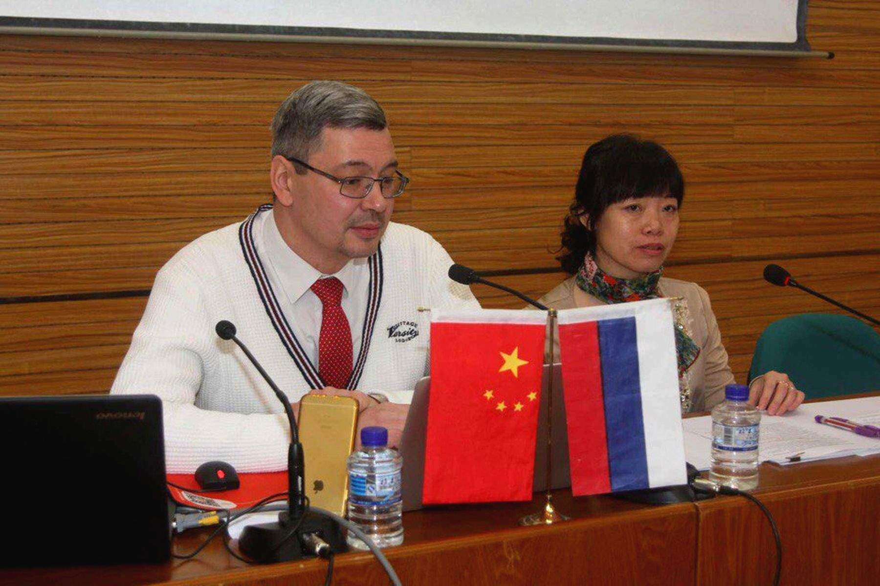 Преподаватель Института права ВГУЭС стал почётным профессором Хейлуцзянского технологического университета