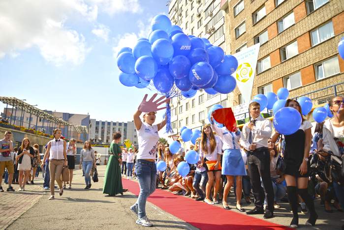 «Неделя первокурсника» во ВГУЭС: знакомство с университетом и старт студенческой жизни