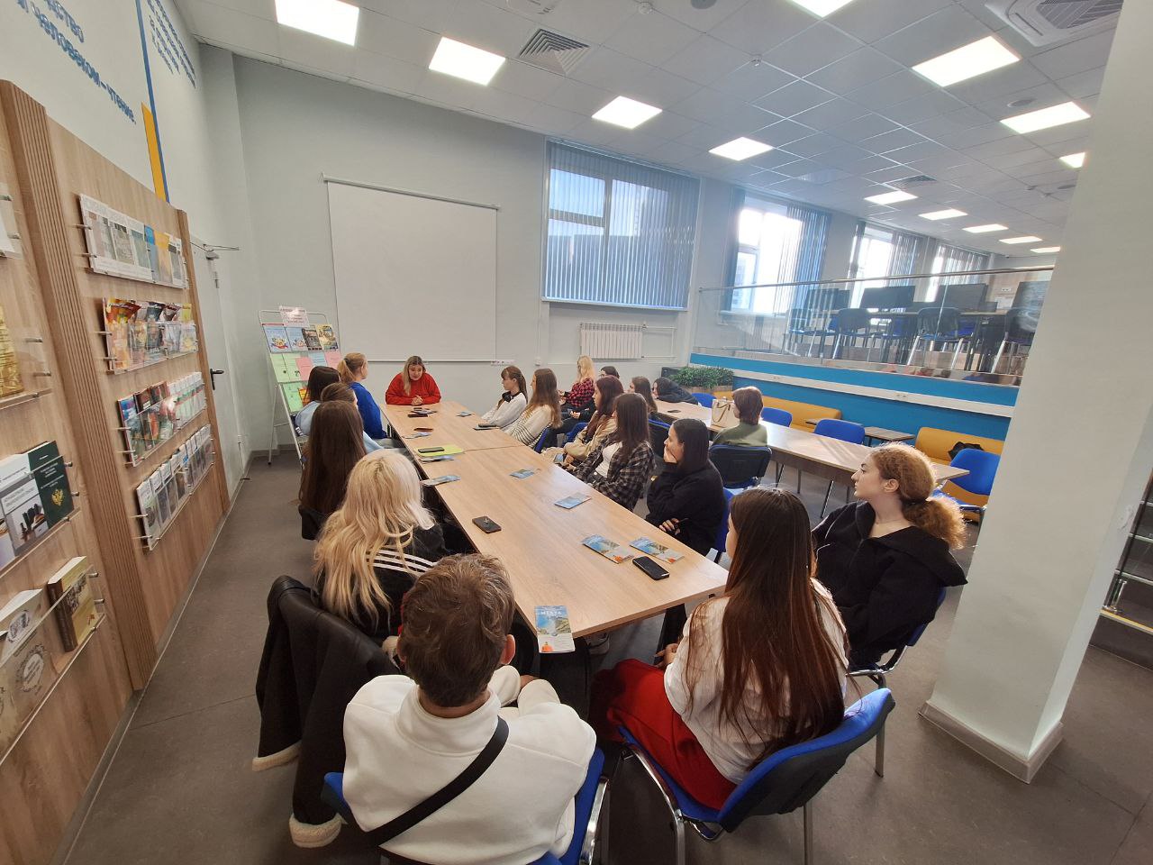 Встреча будущих турагентов и туроператоров с представителем туриндустрии Приморского края