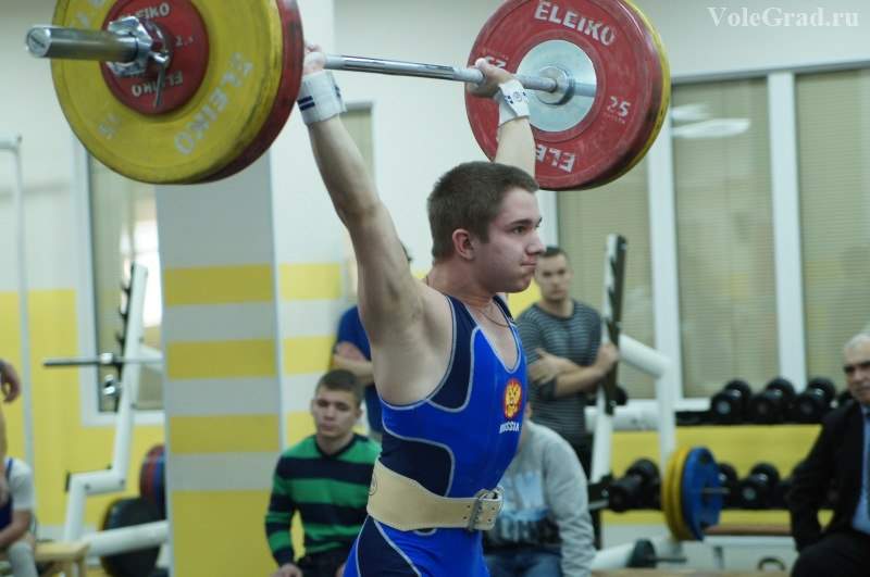 Студенты ВГУЭС в составе сборной команды города Владивостока выиграли чемпионат Приморского края по тяжелой атлетике. Поздравляем!