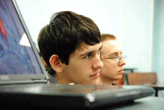 Студенты ВГУЭС могут зарабатывать с помощью программ корпорации Microsoft