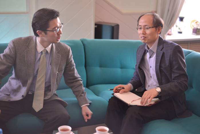 Генеральный консул Республики Корея провел совещание с экспертами ВГУЭС